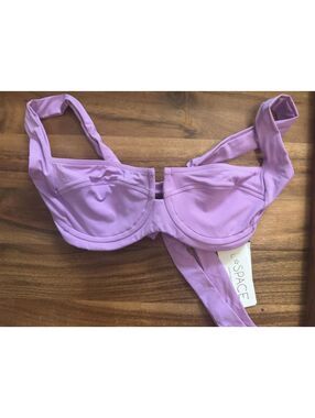 L Space- Small Camellia Swim/Bikini Top